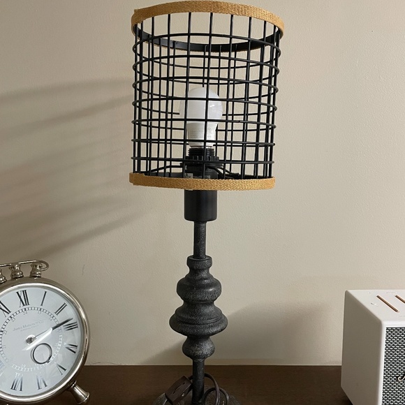 Lamp - Picture 1 of 1